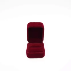 Sven Ring Box in Red opening