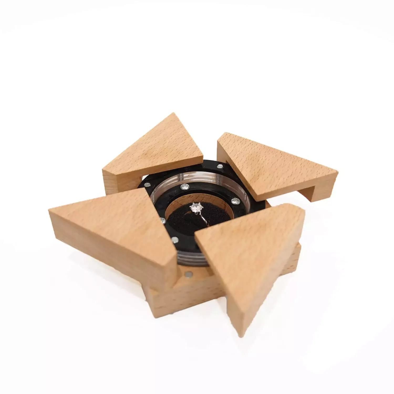 worcester-ring-box-05 Worcester Ring Box Opening side view