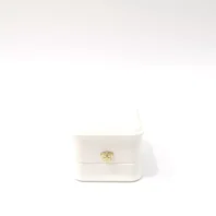 posie ring box in white