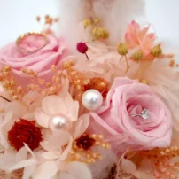 ivy stand preserved rose zoom in view