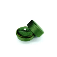 veda ring box in green 1 single ring slot